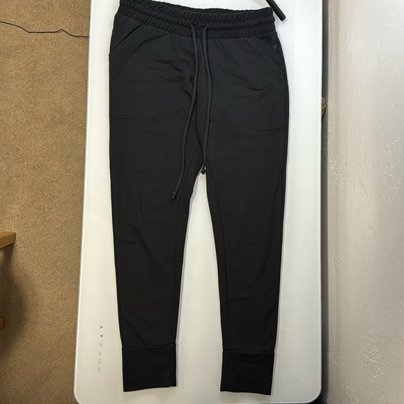 Free People Movement black slim fit joggers M - Picture 3 of 13